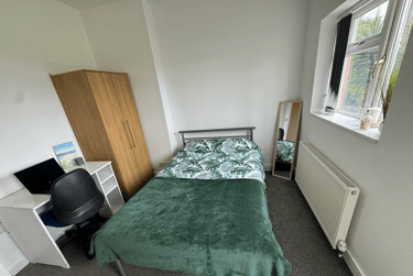 3 bed flat, Bryn Road, Brynmill, Swansea, SA20AR - Image 3