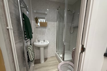 1 bed studio, St Helens Road, Mount Pleasant, Swansea, SA14DQ - Image 8