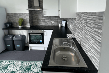3 bed flat, Bryn Road, Brynmill, Swansea, SA20AR - Image 7