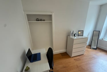 2 bed flat, Bryn Road, Brynmill, Swansea, SA20AT - Image 12