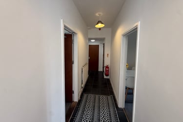 3 bed flat, Bryn Road, Brynmill, Swansea, SA20AP - Image 3