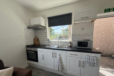 4 bed flat, St Albans Road, Brynmill, Swansea, SA20BP - Image 2