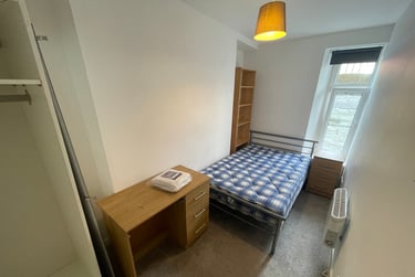 3 bed flat, Bryn Road, Brynmill, Swansea, SA20AP - Image 12