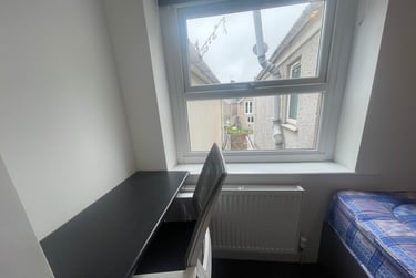 2 bed flat, St Albans Road, Brynmill, Swansea, SA20BP - Image 12