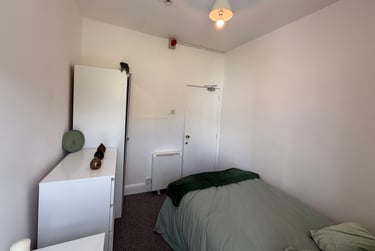 2 bed flat, Bryn Road, Brynmill, Swansea, SA20AP - Image 12