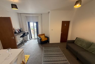 3 bed flat, Bryn Road, Brynmill, Swansea, SA20AP - Image 12