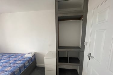 2 bed flat, Bryn Road, Brynmill, Swansea, SA20AR - Image 13