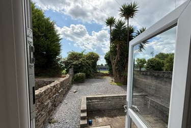 1 bed studio, Bryn Road, Brynmill, Swansea, SA20AR - Image 13