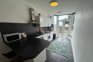 2 bed flat, Bryn Road, Brynmill, Swansea, SA20AR - Image 13
