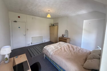 2 bed flat, Bryn Road, Brynmill, Swansea, SA20AP - Image 13