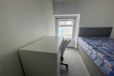 2 bed flat, Bryn Road, Brynmill, Swansea, SA20AR - Image 14
