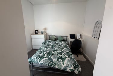 3 bed flat, Bryn Road, Brynmill, Swansea, SA20AP - Image 14
