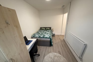 2 bed flat, St Helens Road, Mount Pleasant, Swansea, SA14DQ - Image 13