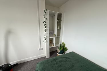 1 bed studio, Finsbury Terrace, Brynmill, Swansea, SA20AH - Image 4