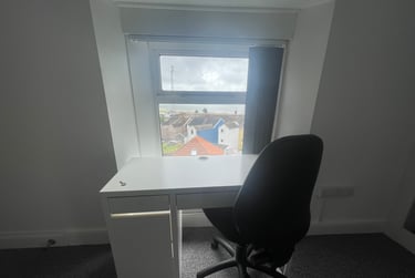 1 bed studio, Finsbury Terrace, Brynmill, Swansea, SA20AH - Image 4