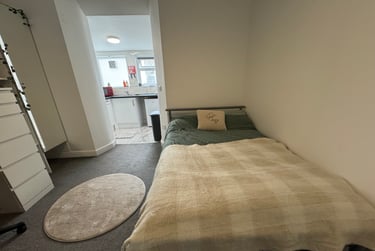 1 bed flat, Bryn Road, Brynmill, Swansea, SA20AR - Image 4