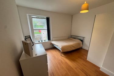 2 bed flat, Bryn Road, Brynmill, Swansea, SA20AT - Image 10