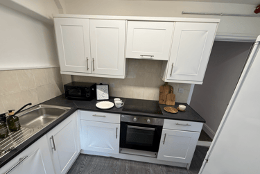 3 bed house, Gwydr Crescent, Uplands, Swansea, SA20AD - Image 4