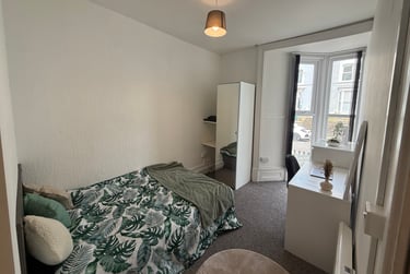 3 bed flat, Bryn Road, Brynmill, Swansea, SA20AR - Image 11