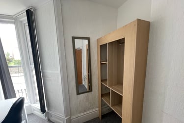 3 bed flat, Bryn Road, Brynmill, Swansea, SA20AR - Image 10
