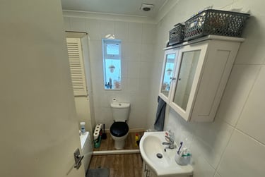 2 bed flat, King Edwards Road, Brynmill, Swansea, SA14LU - Image 5