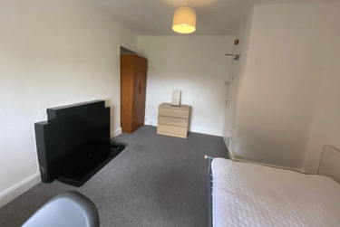 2 bed flat, Bryn Road, Brynmill, Swansea, SA20AP - Image 4
