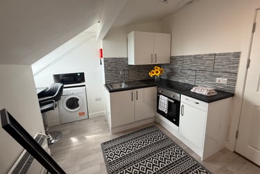 1 bed flat, St Albans Road, Brynmill, Swansea, SA20BP - Image 5