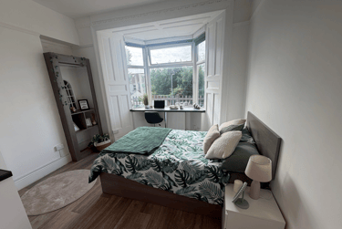 1 bed studio, Malvern Terrace, Brynmill, Swansea, SA20BE - Image 5