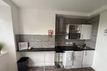 1 bed studio, Bryn Road, Brynmill, Swansea, SA20AR - Image 6
