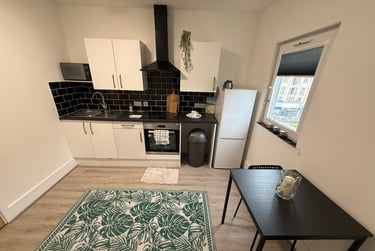 2 bed flat, St Helens Road, Mount Pleasant, Swansea, SA14DQ - Image 4