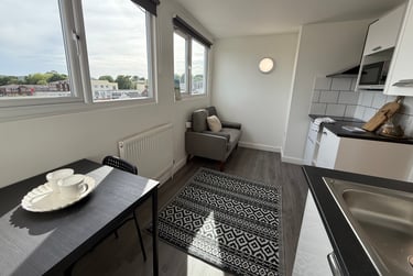 1 bed flat, Eversley Road, Sketty, Swansea, SA29DE - Image 6