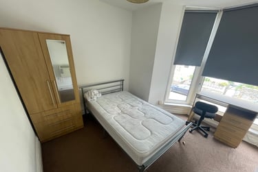 3 bed flat, St Alban's Road, Brynmill, Swansea, SA20BP - Image 11