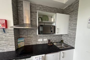 1 bed studio, Bryn Road, Brynmill, Swansea, SA20AR - Image 7
