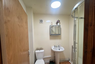 2 bed flat, Bryn Road, Brynmill, Swansea, SA20AT - Image 7
