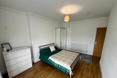 2 bed flat, Bryn Road, Brynmill, Swansea, SA20AT - Image 9