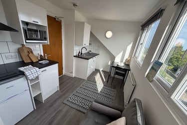 1 bed flat, Eversley Road, Sketty, Swansea, SA29DE - Image 7