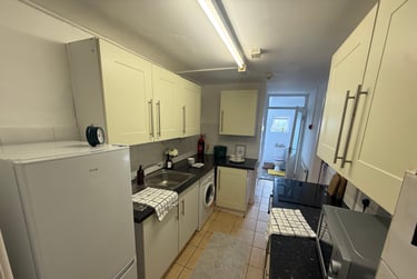 3 bed flat, Bryn Road, Brynmill, Swansea, SA20AP - Image 7