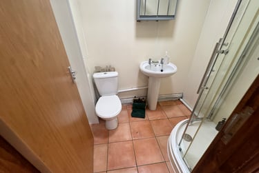 2 bed flat, Bryn Road, Brynmill, Swansea, SA20AT - Image 8