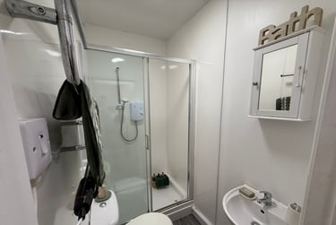 2 bed flat, Bryn Road, Brynmill, Swansea, SA20AP - Image 8
