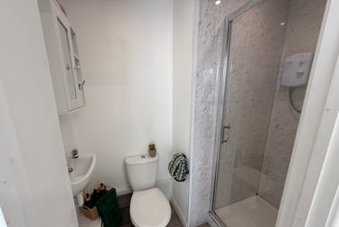 1 bed studio, Bryn Road, Brynmill, Swansea, SA20AR - Image 8