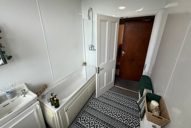 2 bed flat, Bryn Road, Brynmill, Swansea, SA20AP - Image 8