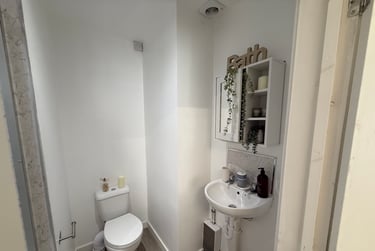 1 bed flat, Bryn Road, Brynmill, Swansea, SA20AP - Image 8