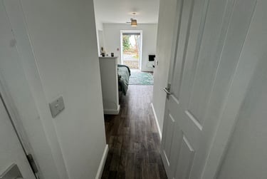 1 bed flat, Bryn Road, Brynmill, Swansea, SA20AR - Image 9