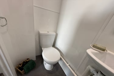 1 bed studio, Bryn Road, Brynmill, Swansea, SA20AR - Image 9