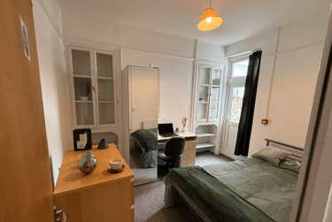 5 bed house, Gwydr Crescent, Uplands, Swansea, SA20AD - Image 8