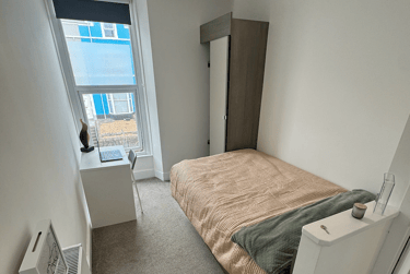 3 bed flat, Bryn Road, Brynmill, Swansea, SA20AR - Image 13