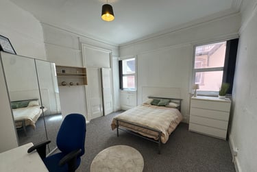 3 bed flat, Bryn Road, Brynmill, Swansea, SA20AP - Image 9