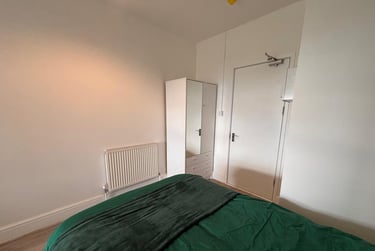 1 bed flat, Bryn Road, Brynmill, Swansea, SA20AR - Image 10