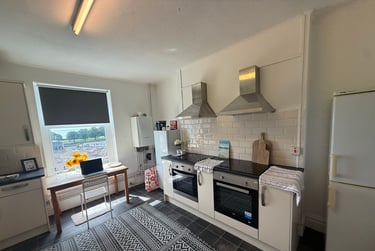 6 bed flat, Bryn Road, Brynmill, Swansea, SA20AP - Image 10