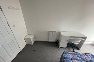 2 bed flat, Bryn Road, Brynmill, Swansea, SA20AR - Image 11